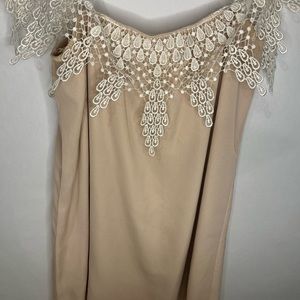 Super cute beach cover up, in perfect condition.💓🌊☀️